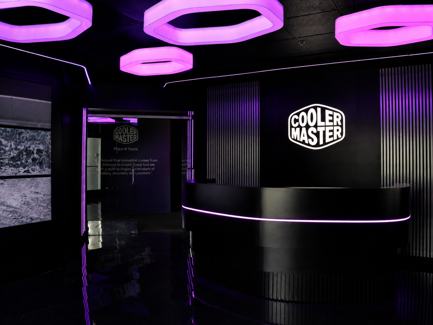 Cooler Master exhibit 4 by AMG