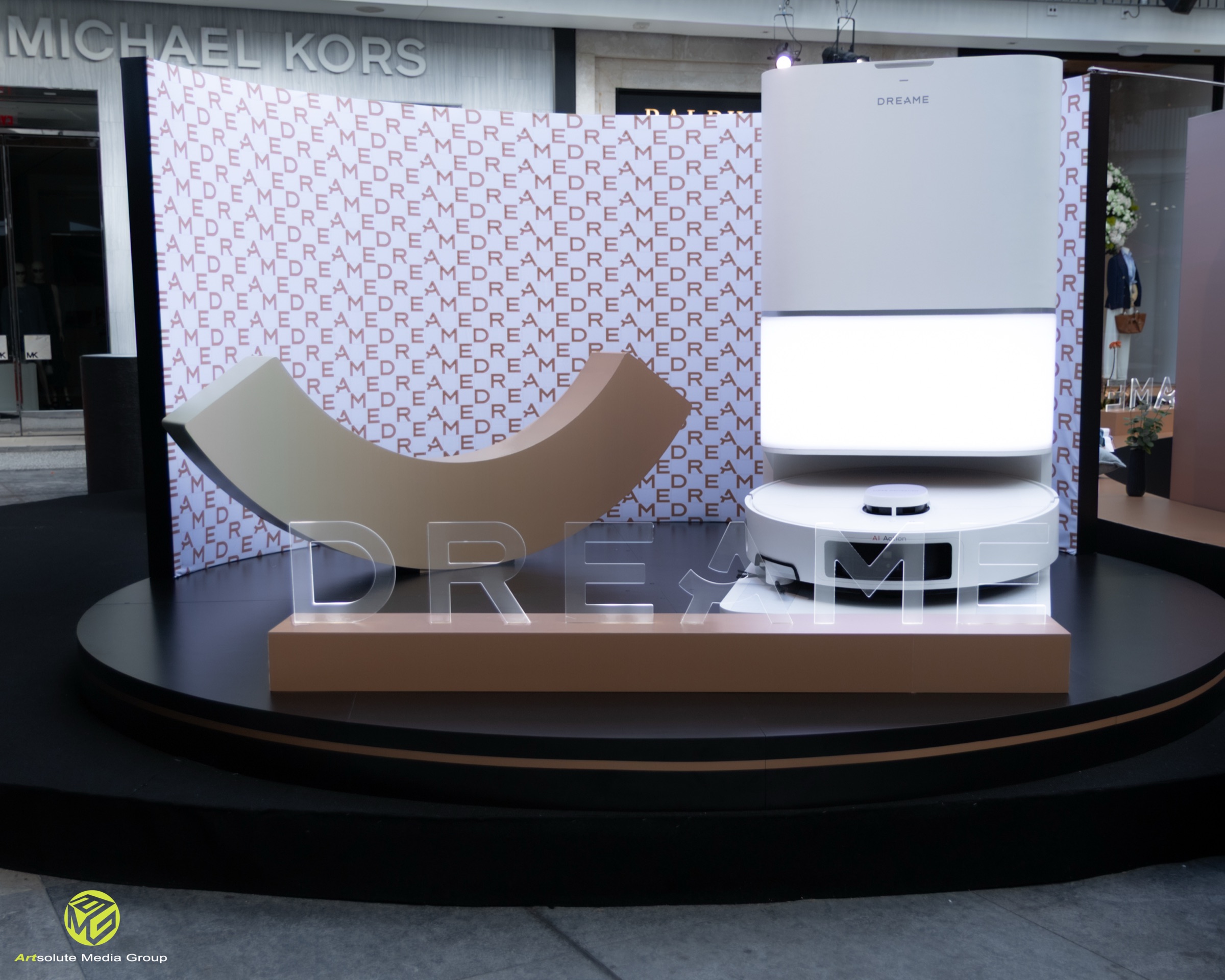 Dreame Pop-Up Store exhibit by AMG