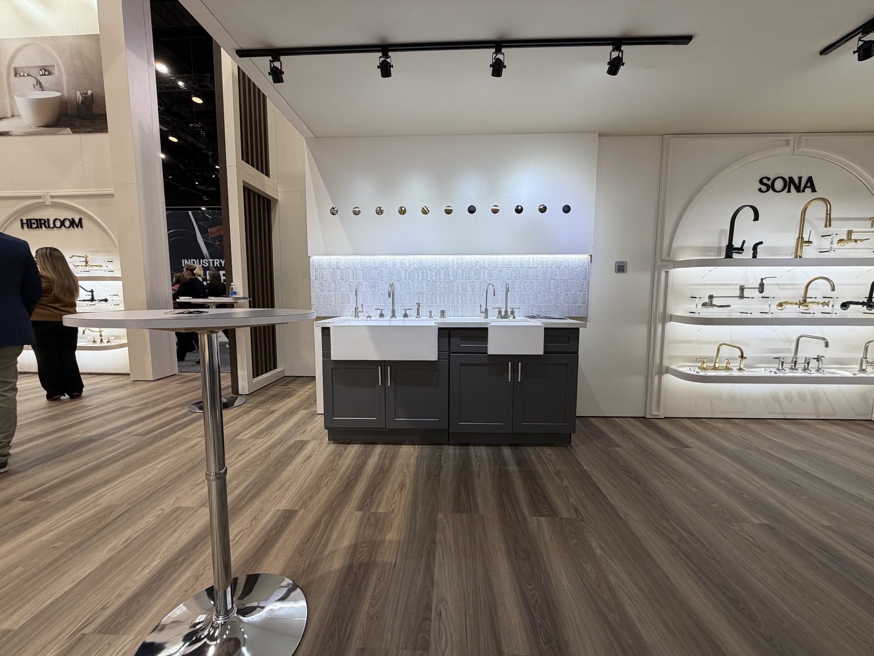 LVC Kingston exhibit 10 by AMG